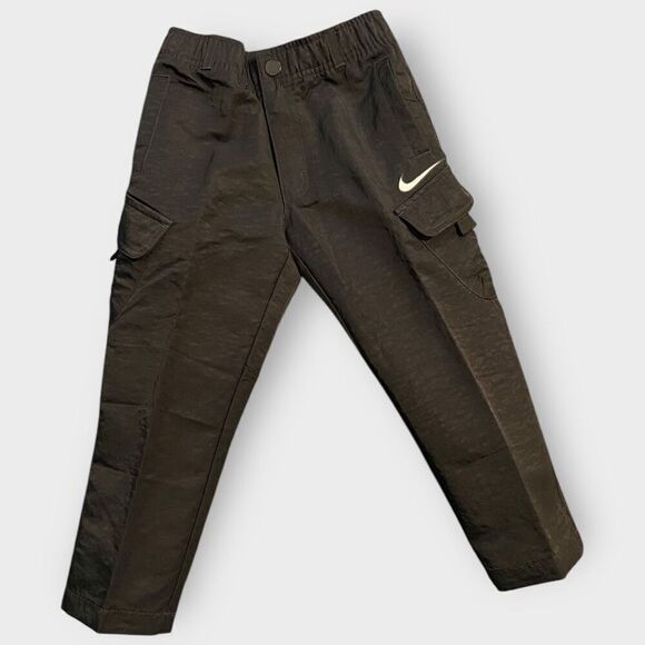 Nike Big Kids Woven Black Cargo Pants size 6 M (5-6 Years) New with Tags - Picture 1 of 11